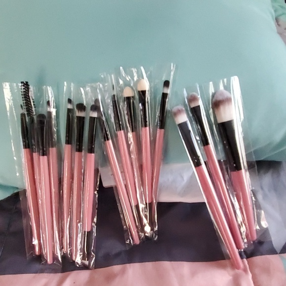Set of 15 makeup brushes 💄👠💅 - Picture 6 of 7